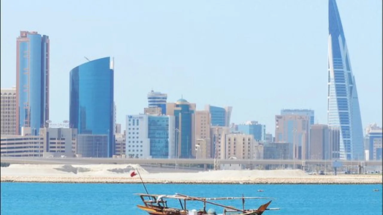 طقس غائم جزئياً وفرص لهطول أمطار متفرقة في أجواء مملكة البحرين